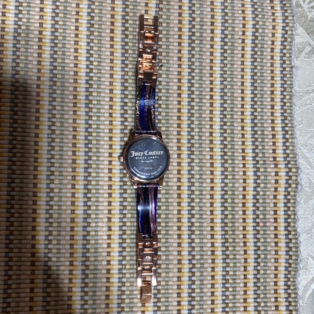 Watch - Picture 2 of 3